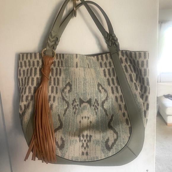 Ulla Johnson Alber’s tote - Picture 5 of 11